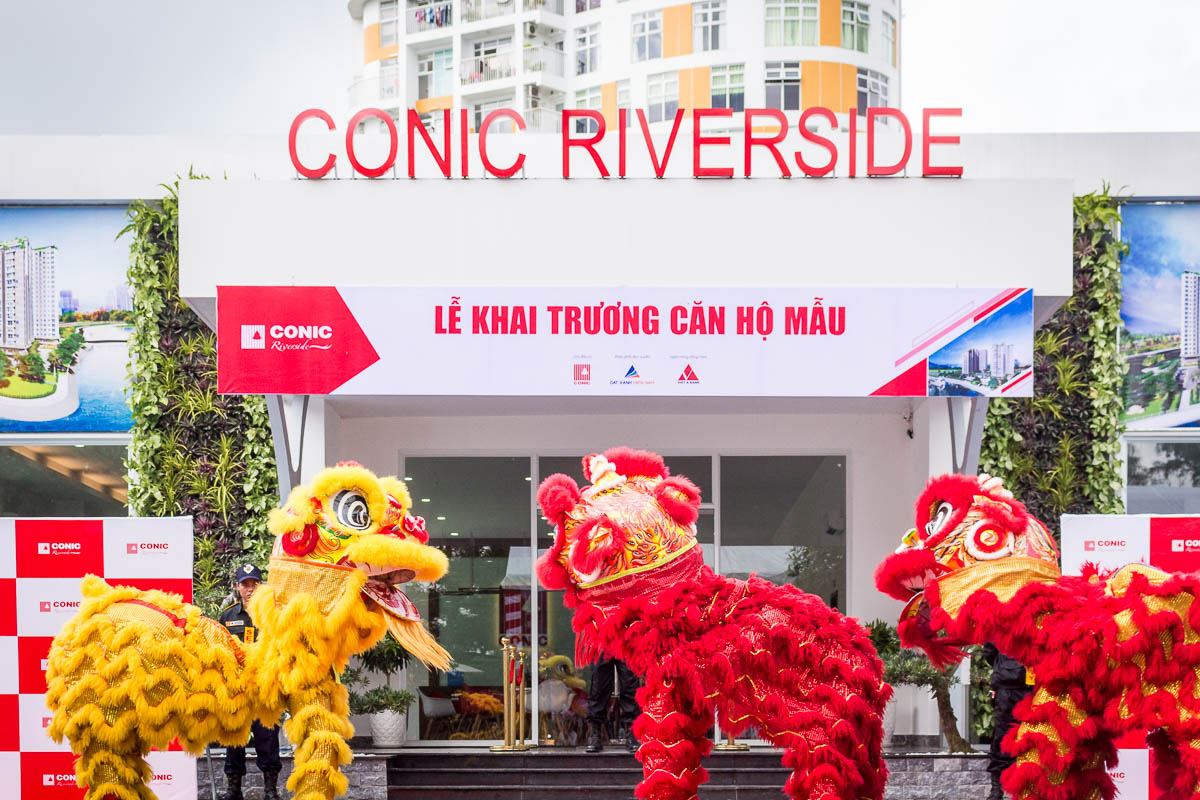 Lễ khai trương nhà mẫu Conic Riverside thu hút đông đảo khách hàng